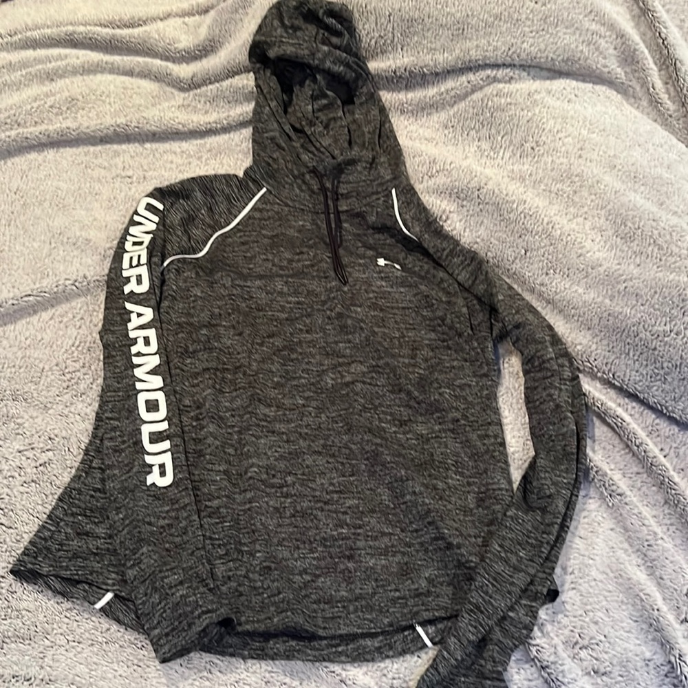 Underarmour top